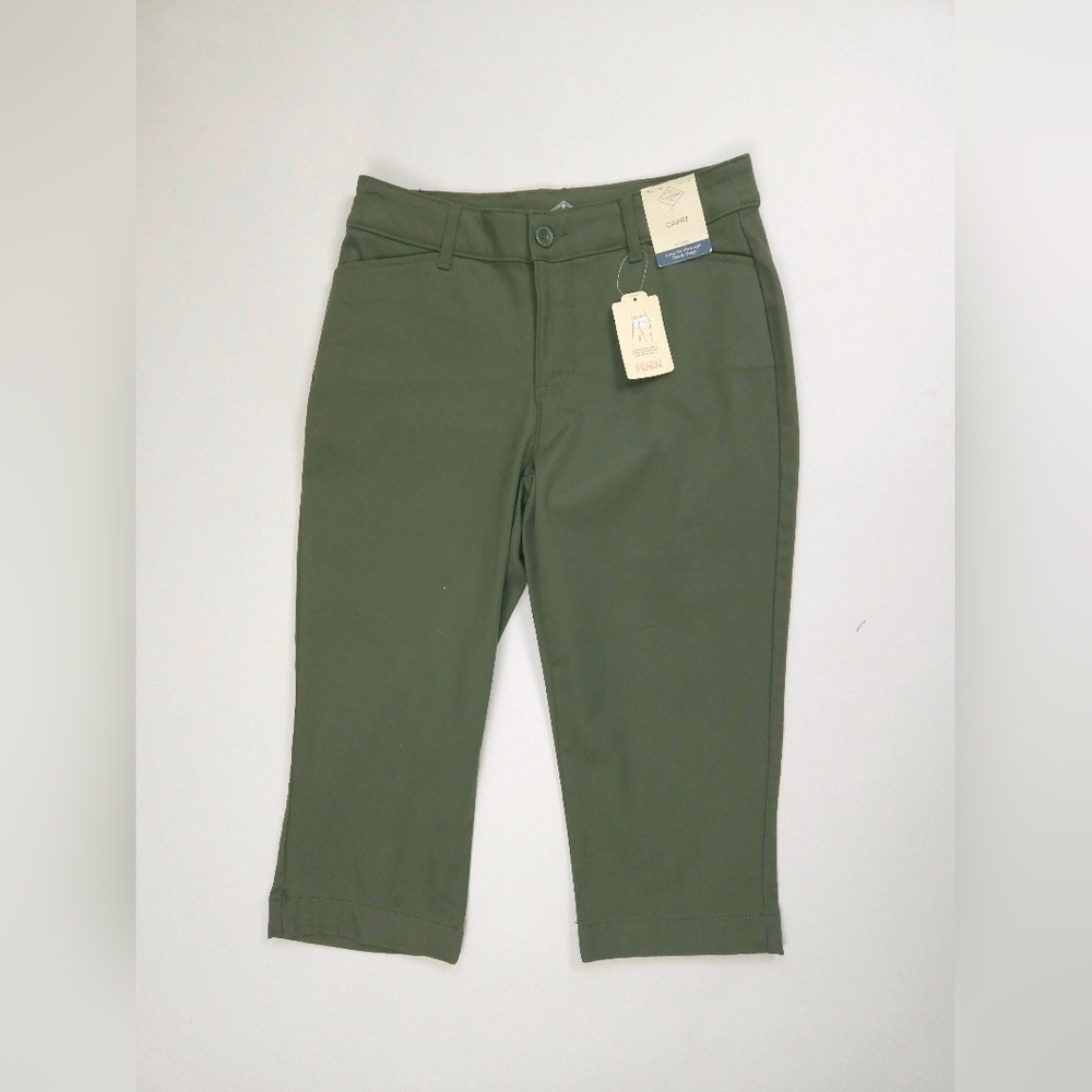 St. Johns Bay NWT Oregano Green Cotton Capri Cropped Chinos Women's 4